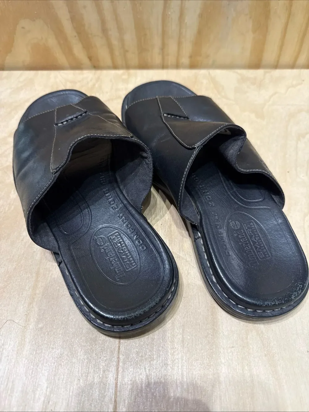 Timberland Mens Black Leather Slide Sandals Contrast Stitching  Size 9 M